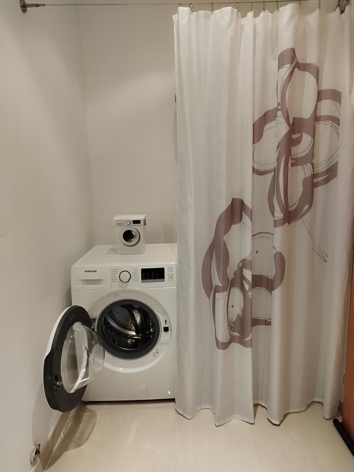 Ferienwohnung Am Sandstrand 오미스 외부 사진